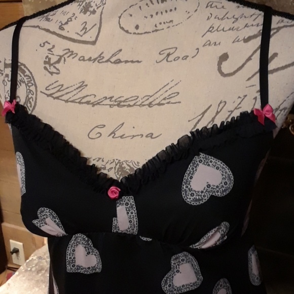 Betsy Johnson shortie nightgown - Picture 2 of 7